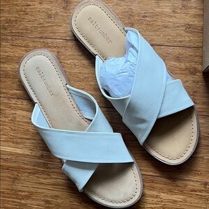 Salt + Umber Women's Cream Sandals